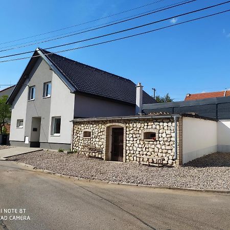 Vila pod Majákem Přítluky Exterior foto